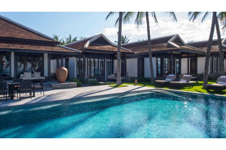 Three Bedroom Oceanview Pool villa